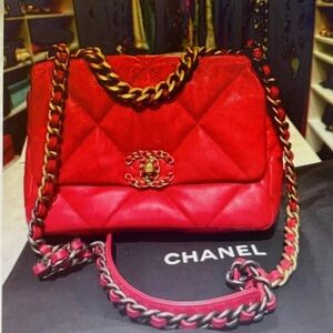 Chanel Vibrant Red Quilted Shoulder Bag